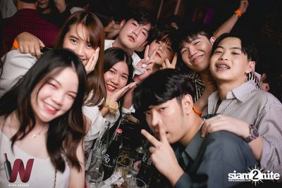 Lazyloxy x ส้มมารี at Wine Bridge — photo 56
