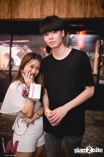 Lazyloxy x ส้มมารี at Wine Bridge — photo 79