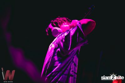 Lazyloxy x ส้มมารี at Wine Bridge — photo 96