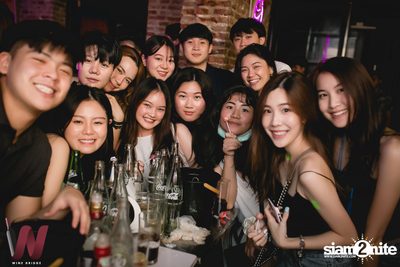 Lazyloxy x ส้มมารี at Wine Bridge — photo 105