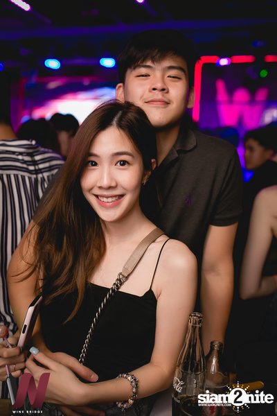 Lazyloxy x ส้มมารี at Wine Bridge — photo 106