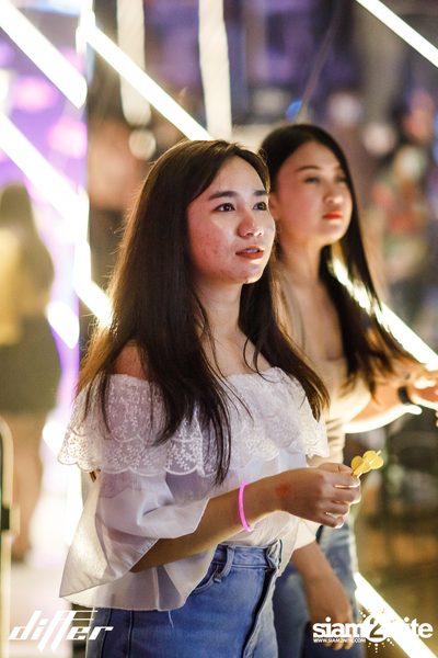 UrboyTJ ที่ ดิฟเฟอร์ ผับ พัทยา — photo 16