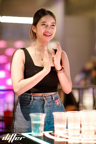 UrboyTJ ที่ ดิฟเฟอร์ ผับ พัทยา — photo 18
