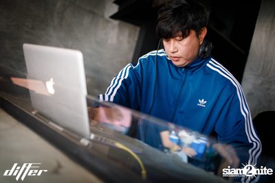 UrboyTJ ที่ ดิฟเฟอร์ ผับ พัทยา — photo 34