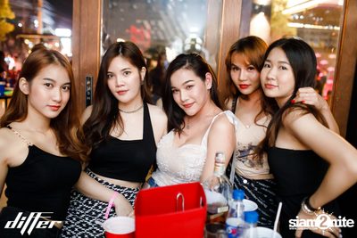 UrboyTJ ที่ ดิฟเฟอร์ ผับ พัทยา — photo 40