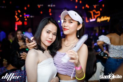 UrboyTJ ที่ ดิฟเฟอร์ ผับ พัทยา — photo 43