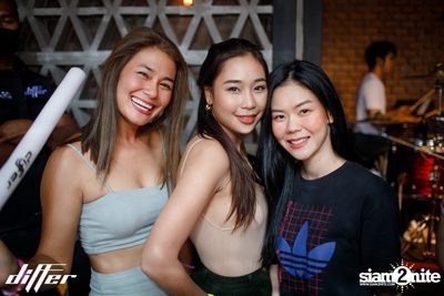 UrboyTJ ที่ ดิฟเฟอร์ ผับ พัทยา — photo 86