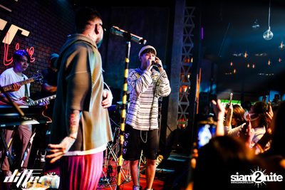 UrboyTJ ที่ ดิฟเฟอร์ ผับ พัทยา — photo 96