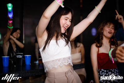 UrboyTJ ที่ ดิฟเฟอร์ ผับ พัทยา — photo 104