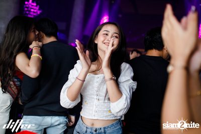 UrboyTJ ที่ ดิฟเฟอร์ ผับ พัทยา — photo 160