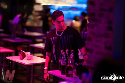 Youngu x Youngohm x Diamond x Fixed Nat at Wine Bridge — photo 12