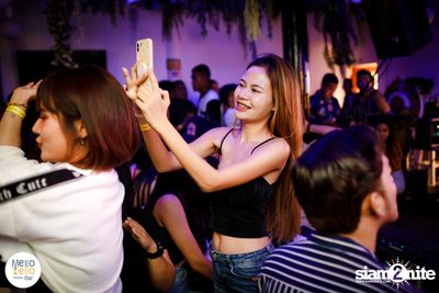 KLEAR ที่ Mello Yello Bar — photo 31