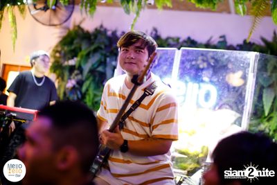 KLEAR ที่ Mello Yello Bar — photo 72