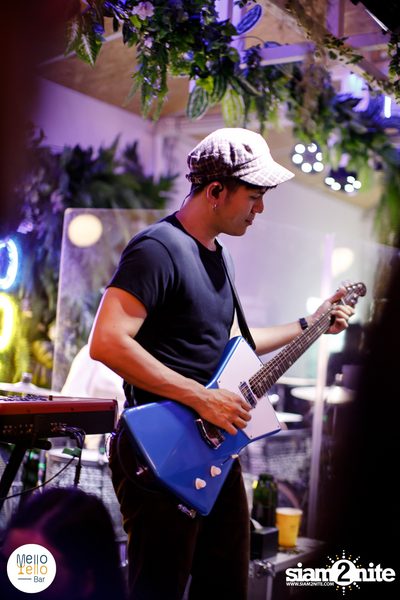 KLEAR ที่ Mello Yello Bar — photo 82