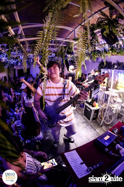 KLEAR ที่ Mello Yello Bar — photo 99