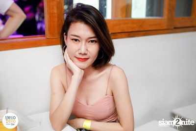 KLEAR ที่ Mello Yello Bar — photo 111
