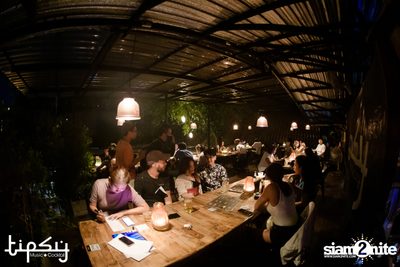 Playground Ft.Yong Armchair at Tipsy — photo 38