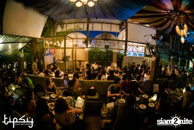 Playground Ft.Yong Armchair at Tipsy — photo 49
