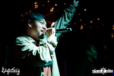 Playground Ft.Yong Armchair at Tipsy — photo 73