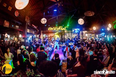 J Jetrin at Fullmoon Terrace — photo 22