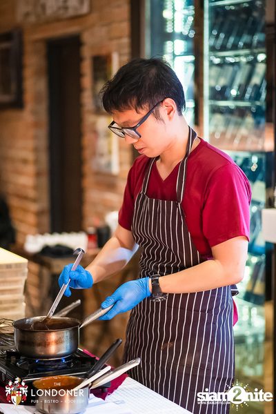 Chocolate Dinner at The Londoner Brew Pub — photo 93