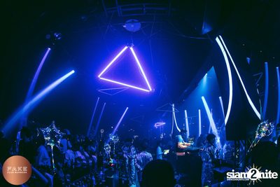 Lost in Space at Fake Club — photo 18
