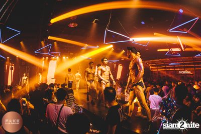 Lost in Space at Fake Club — photo 38