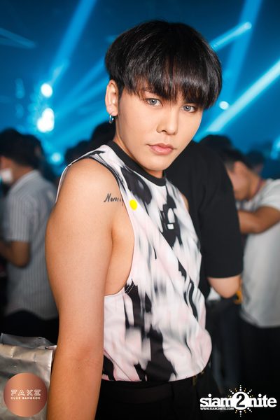 Lost in Space at Fake Club — photo 94