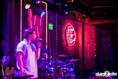 OG-ANIC+High Hot+Urius at Wine Bridge — photo 2