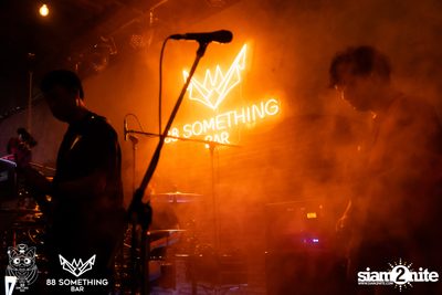 Zeal at 88 Something Bar — photo 32