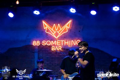 Zeal at 88 Something Bar — photo 58