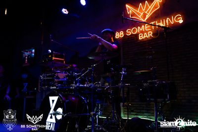 Zeal at 88 Something Bar — photo 78