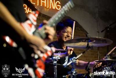 Zeal at 88 Something Bar — photo 92