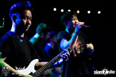 Zeal at 88 Something Bar — photo 93