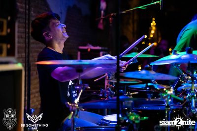 Zeal at 88 Something Bar — photo 98