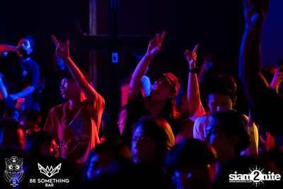 Zeal at 88 Something Bar — photo 99