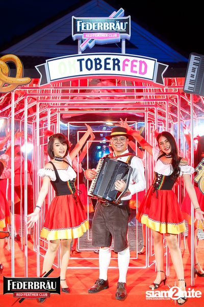 OKTOBERFED ที่ Zoe in Yellow — photo 5