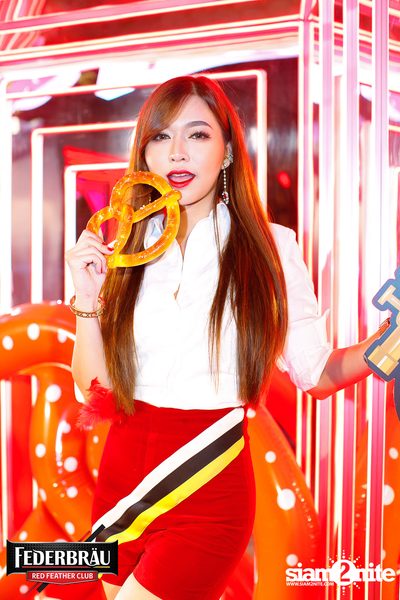 OKTOBERFED ที่ Zoe in Yellow — photo 14