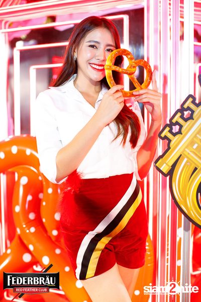 OKTOBERFED ที่ Zoe in Yellow — photo 15