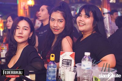 OKTOBERFED ที่ Zoe in Yellow — photo 71