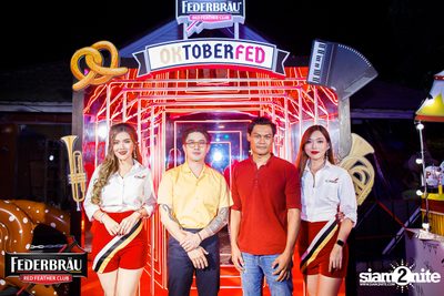 OKTOBERFED ที่ Zoe in Yellow — photo 86
