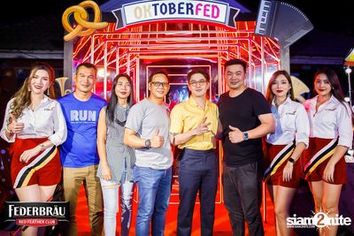 OKTOBERFED ที่ Zoe in Yellow — photo 88