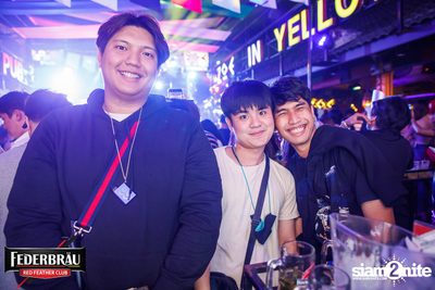 OKTOBERFED ที่ Zoe in Yellow — photo 98