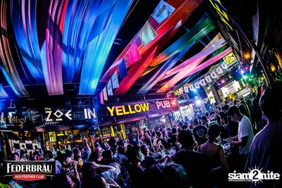 OKTOBERFED ที่ Zoe in Yellow — photo 117
