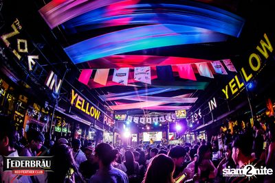 OKTOBERFED ที่ Zoe in Yellow — photo 118