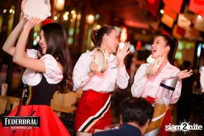 OKTOBERFED ที่ Begin Bar — photo 35