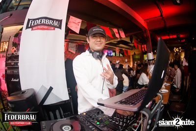 OKTOBERFED ที่ Begin Bar — photo 99