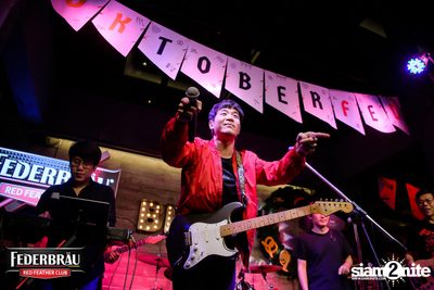 OKTOBERFED ที่ Begin Bar — photo 112