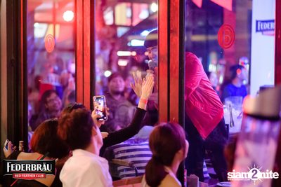 OKTOBERFED ที่ Begin Bar — photo 138