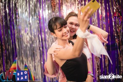 Don't Call Me Angels party at Wine Bridge — photo 11